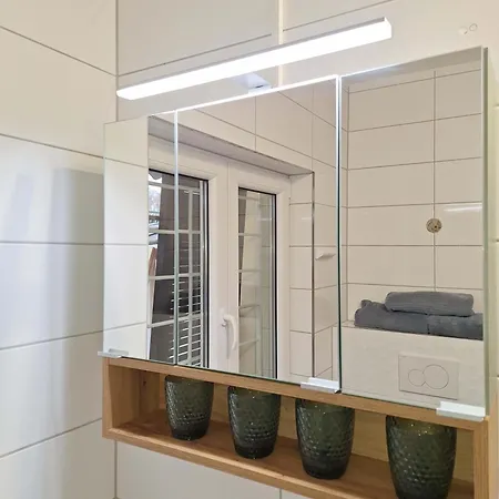 Between Lakes * マットゼー