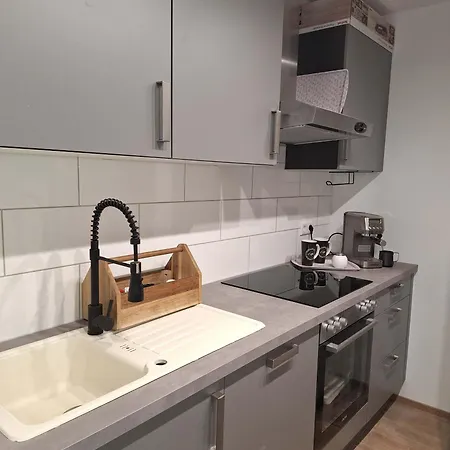 アパート Between Lakes *